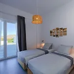Villa Joumy, Family Friendly, Pool, Close To Town