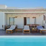 Joumy, Family Friendly, Pool, Close To Town Villa *